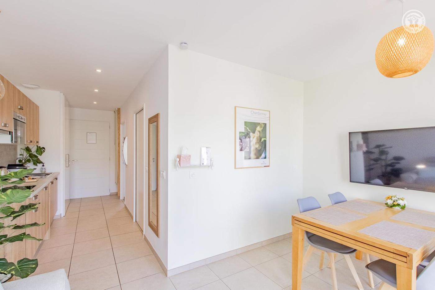 Le Maconnais Guest House Vinzelles Bagian luar foto